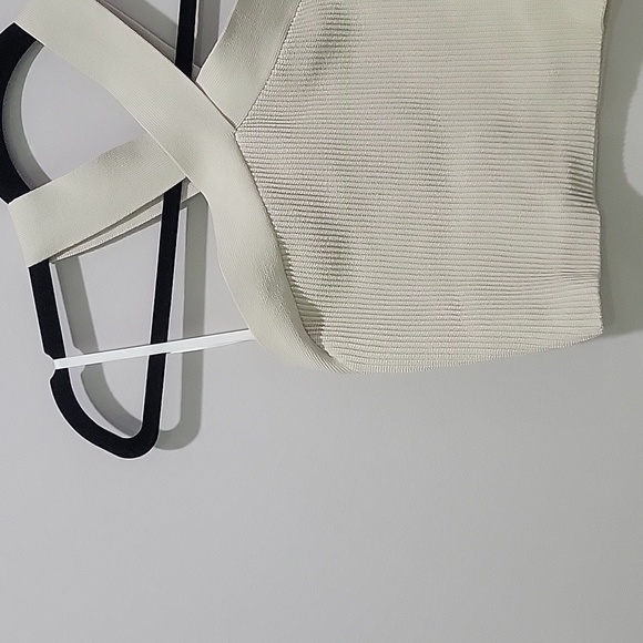 Babaton Sculpt Knit Criss Cross Cropped Tank - Picture 6 of 8